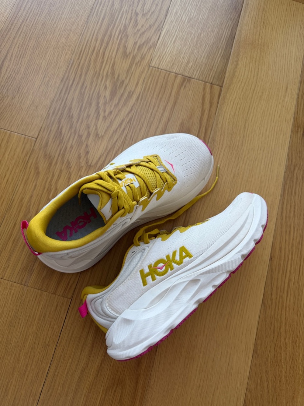 Hoka Gaviota Sneakers